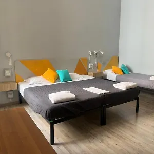 verificați disponibilitatea